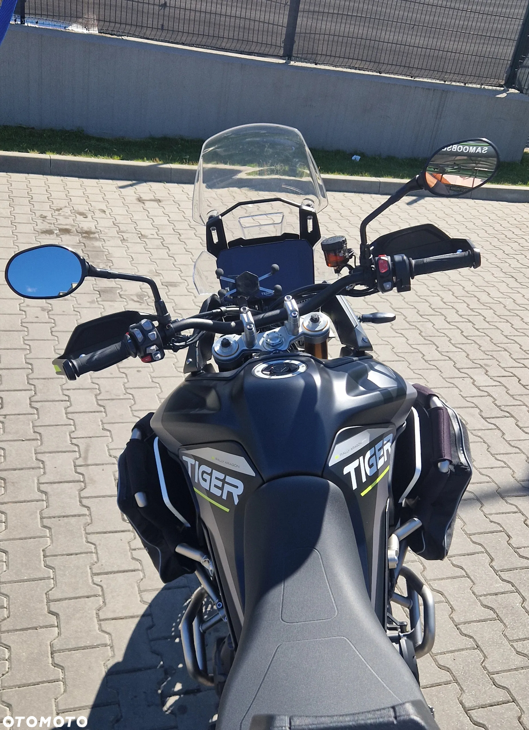 Triumph Tiger - 9