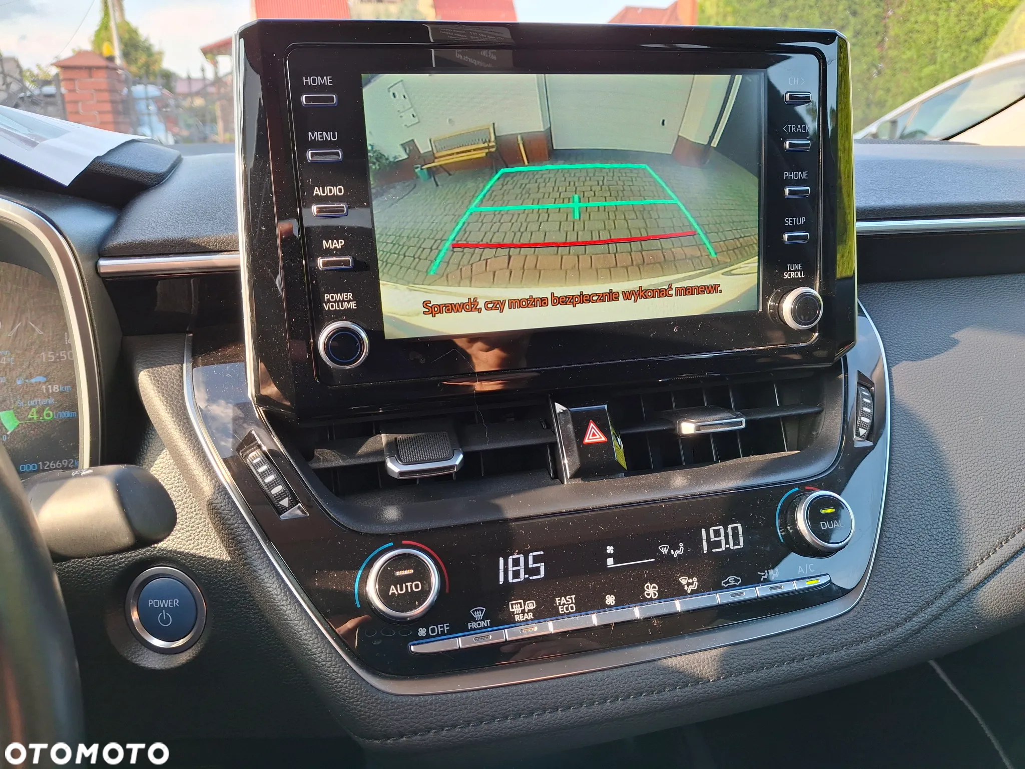 Toyota Corolla 1.8 Hybrid Comfort - 27