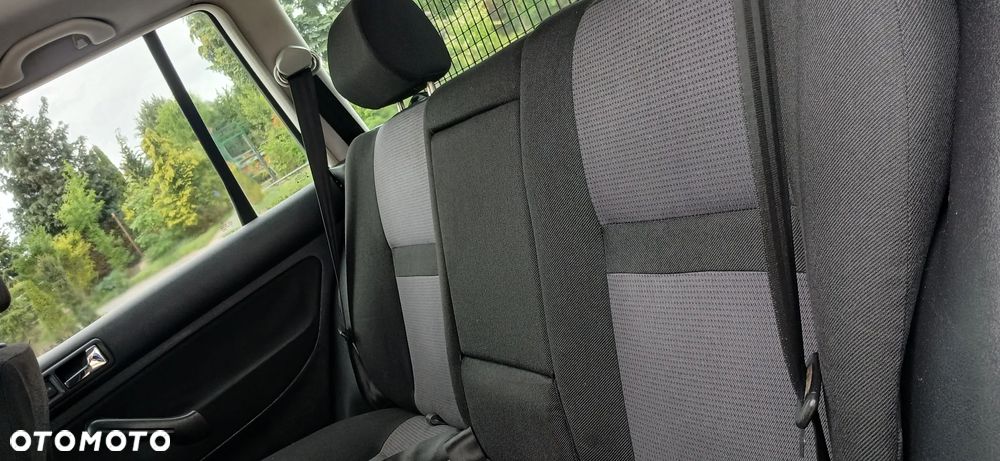Volkswagen Golf 1.9 TDI Comfortline - 22