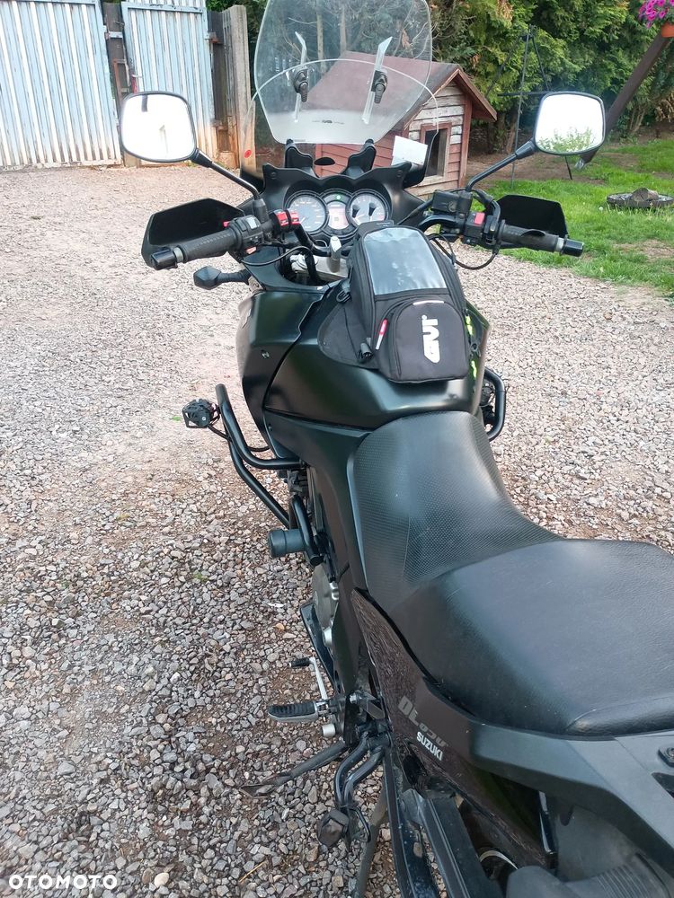 Suzuki V-STROM - 27