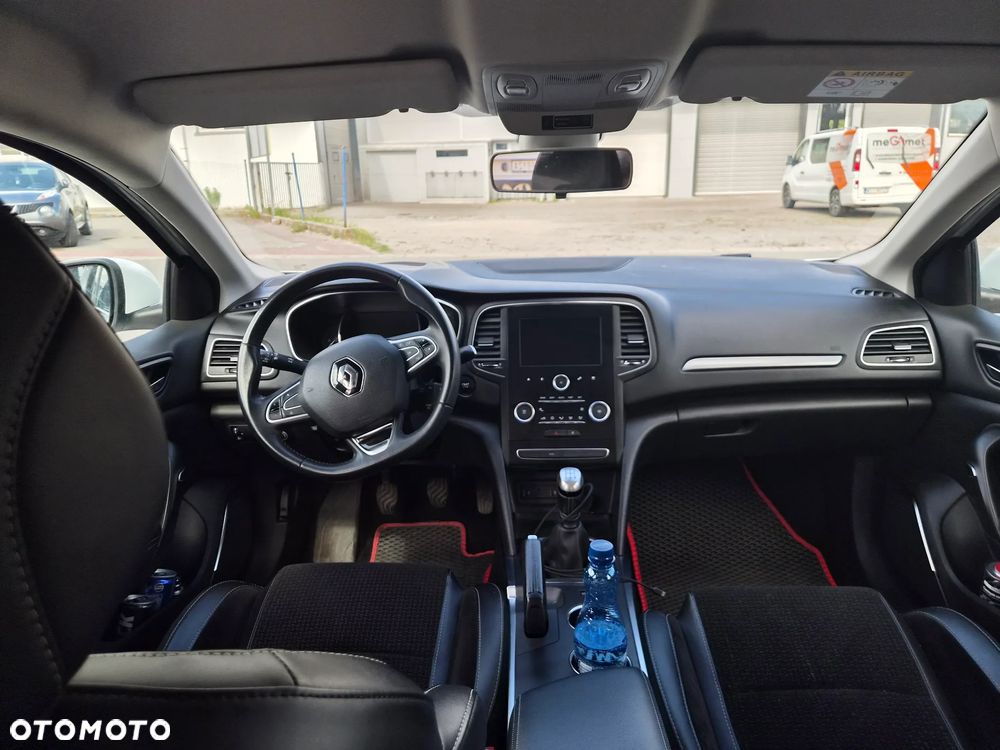 Renault Megane 1.6 SCe Intens - 1