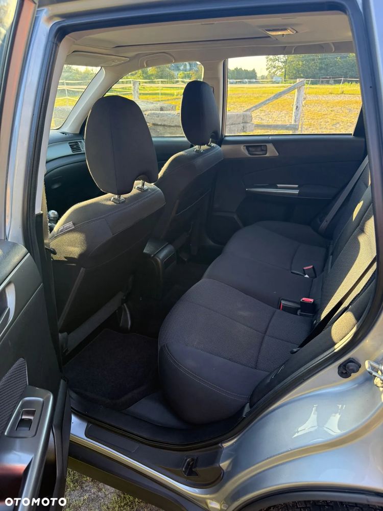 Subaru Forester 2.0X Edition - 17