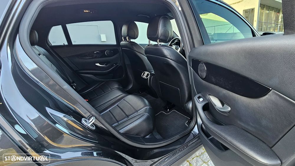 Mercedes-Benz GLC 300 de Coupe 4Matic 9G-TRONIC - 29