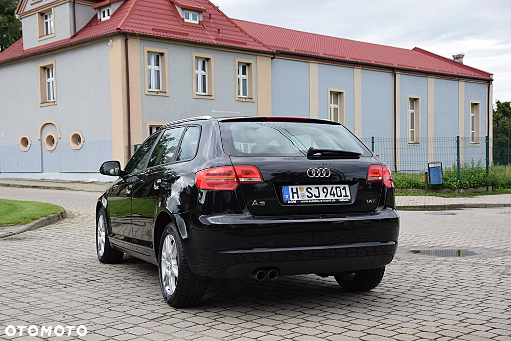 Audi A3 Sportback 1.4 TFSI Ambiente - 4