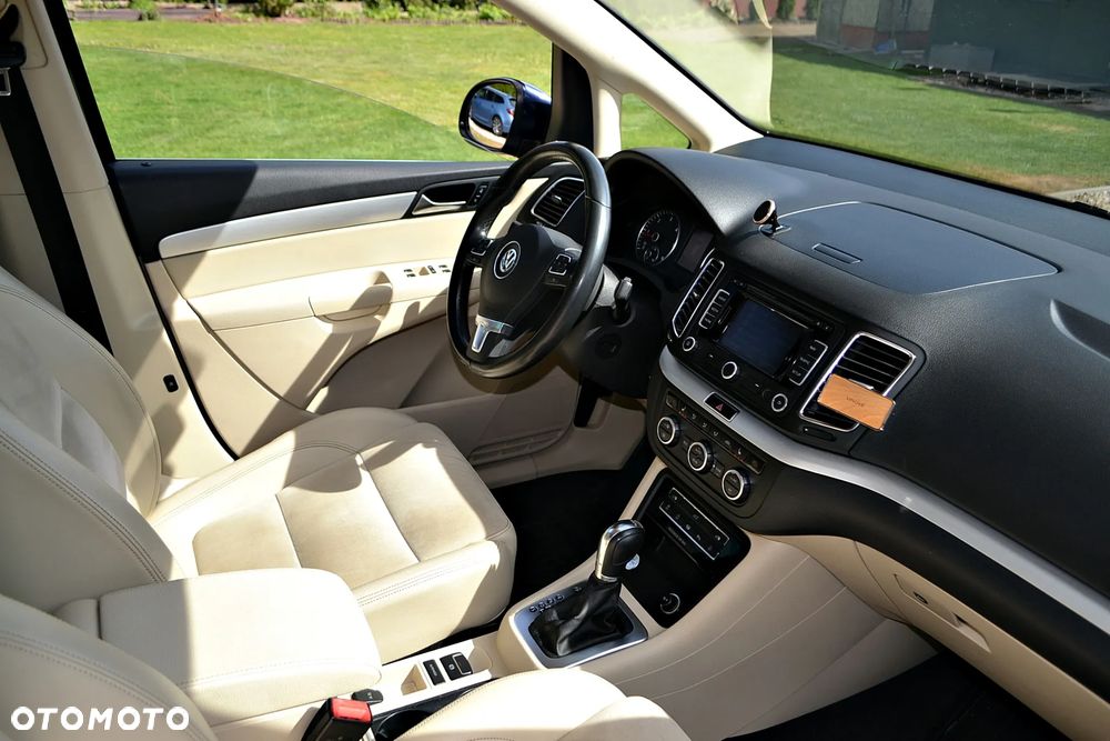 Volkswagen Sharan 2.0 TDI DSG BlueMotion Technology Highline - 33