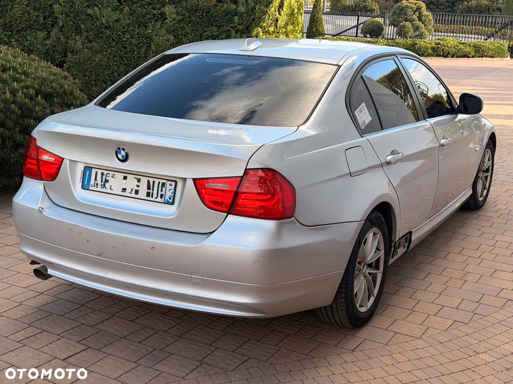 BMW Seria 3 318d DPF - 3
