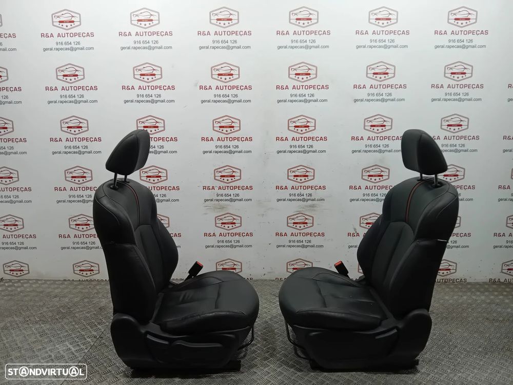 Conjunto de Bancos Nissan Juke Original - 10