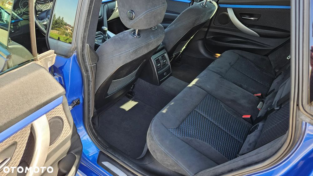 BMW 3GT 318d M Sport - 24