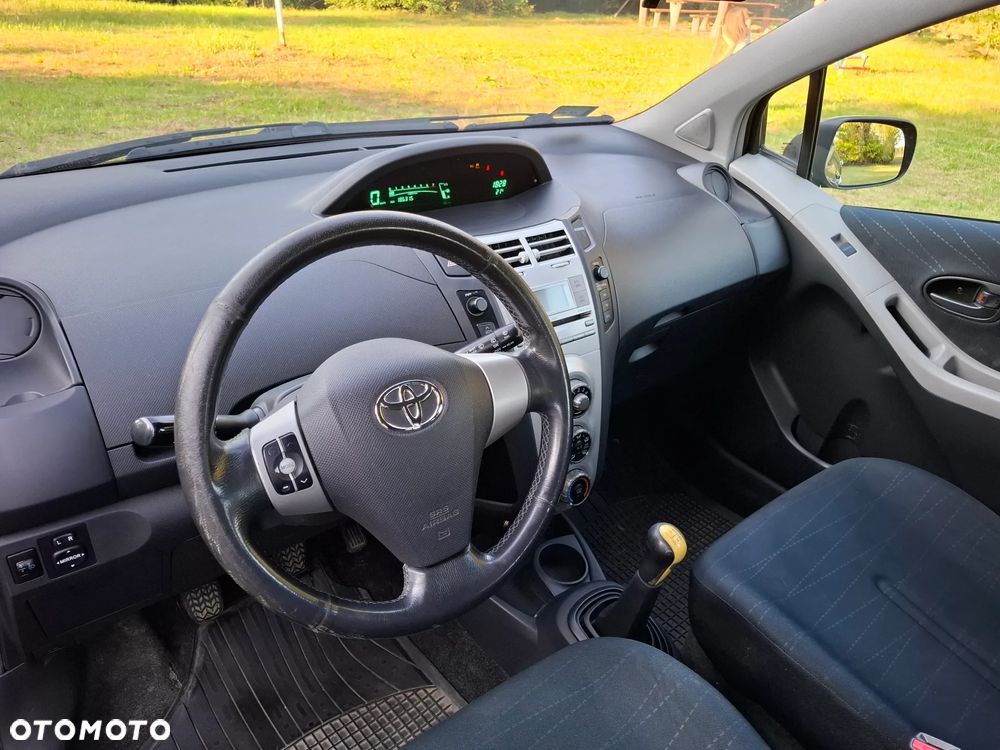 Toyota Yaris 1.3 Luna - 7