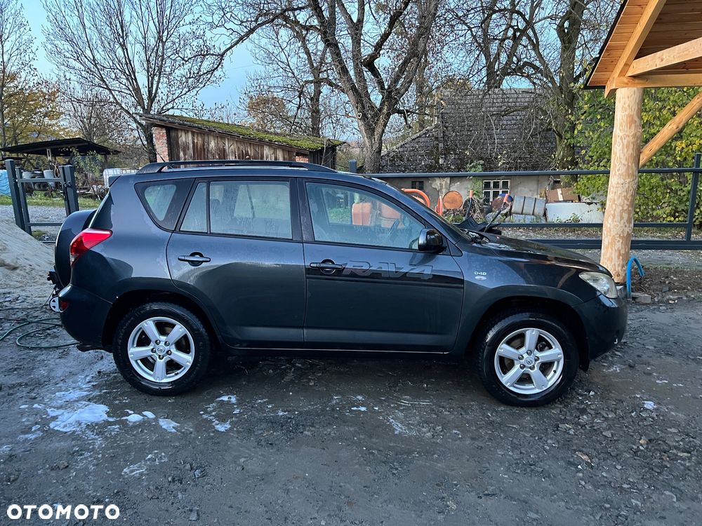 Toyota RAV4 2.2 D-4D 4x4 - 10