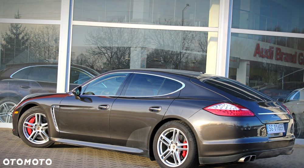 Porsche Panamera Turbo - 4