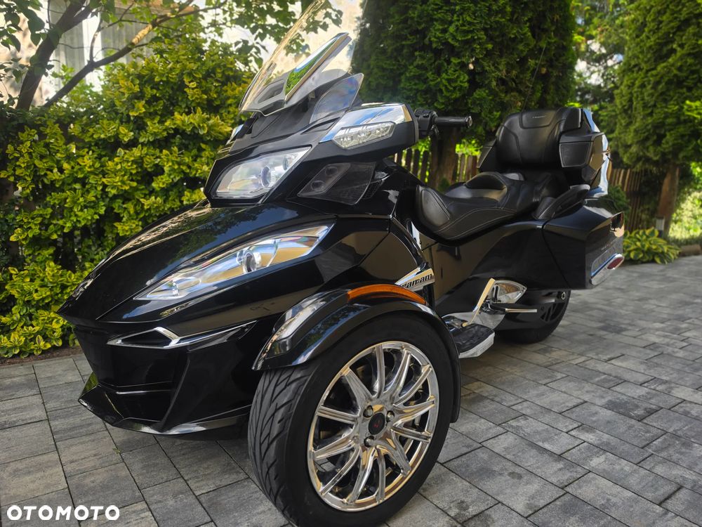 Can-Am Spyder - 15