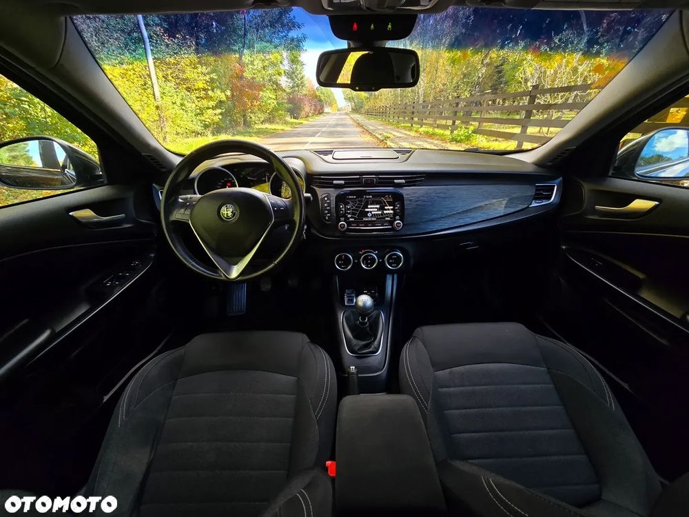 Alfa Romeo Giulietta 1.6 JTDM 16V Super - 6