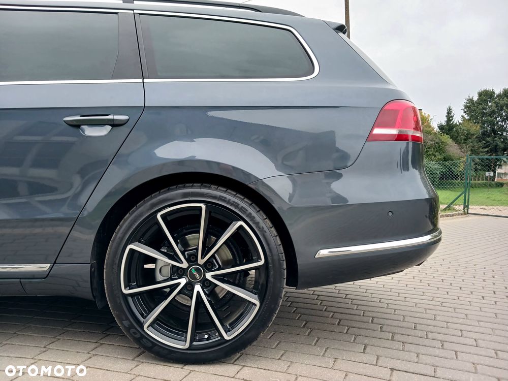 Volkswagen Passat - 27