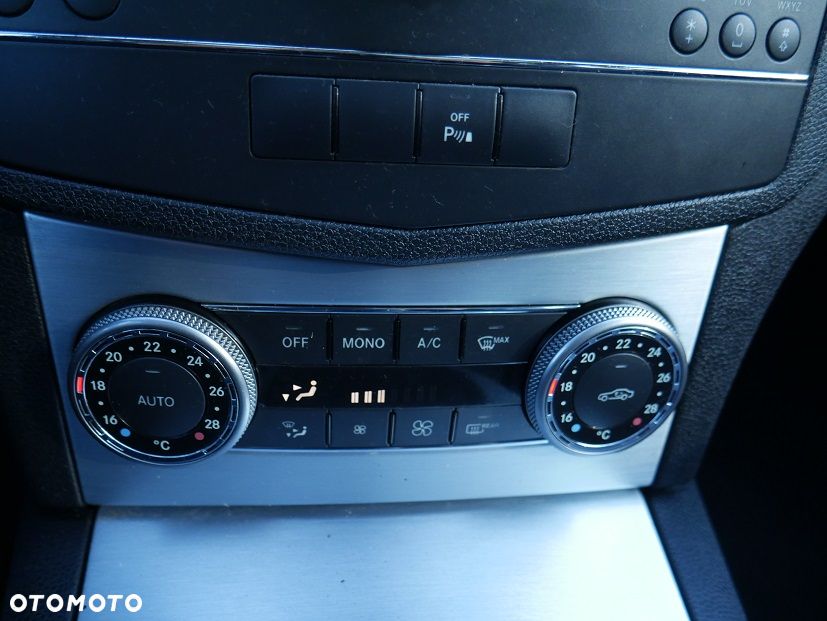 Mercedes-Benz Klasa C 200 Avantgarde Edition - 17