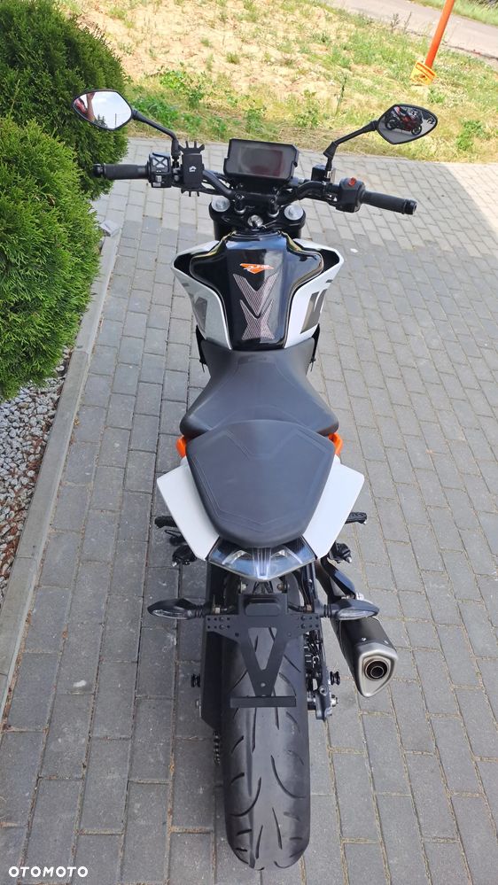 KTM Duke - 17