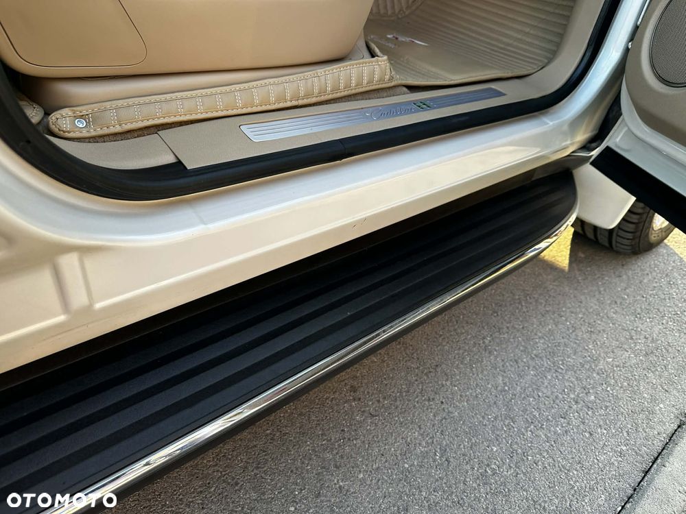 Cadillac Escalade - 15