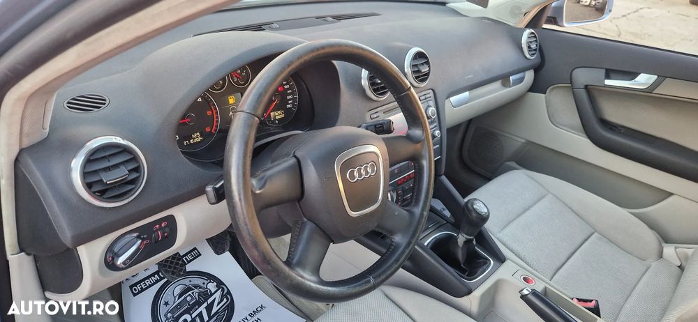 Audi A3 1.9 TDI Sportback Ambition - 12