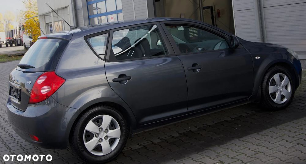 Kia Ceed 1.6 CVVT LX - 20