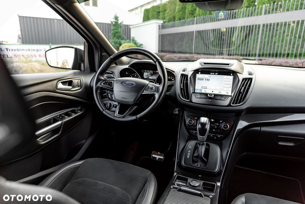 Ford Kuga 2.0 TDCi 4x4 ST-Line - 26