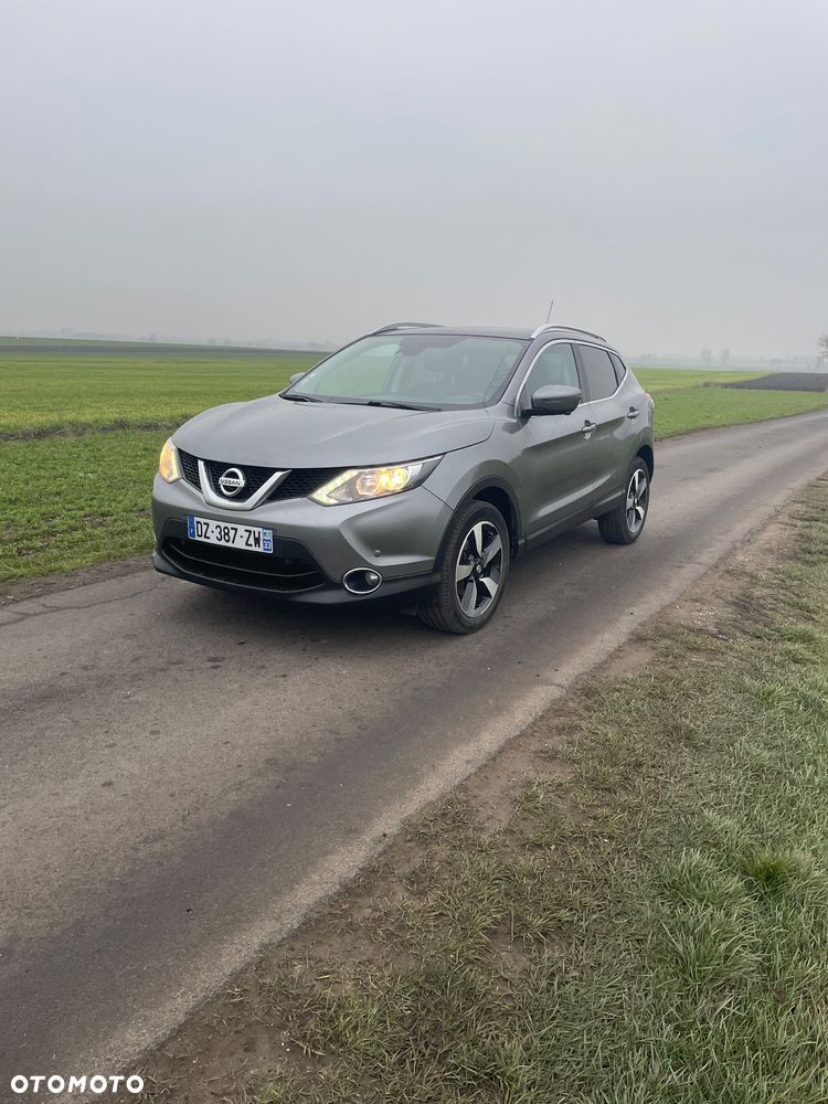 Nissan Qashqai 1.2 DIG-T 360 - 1