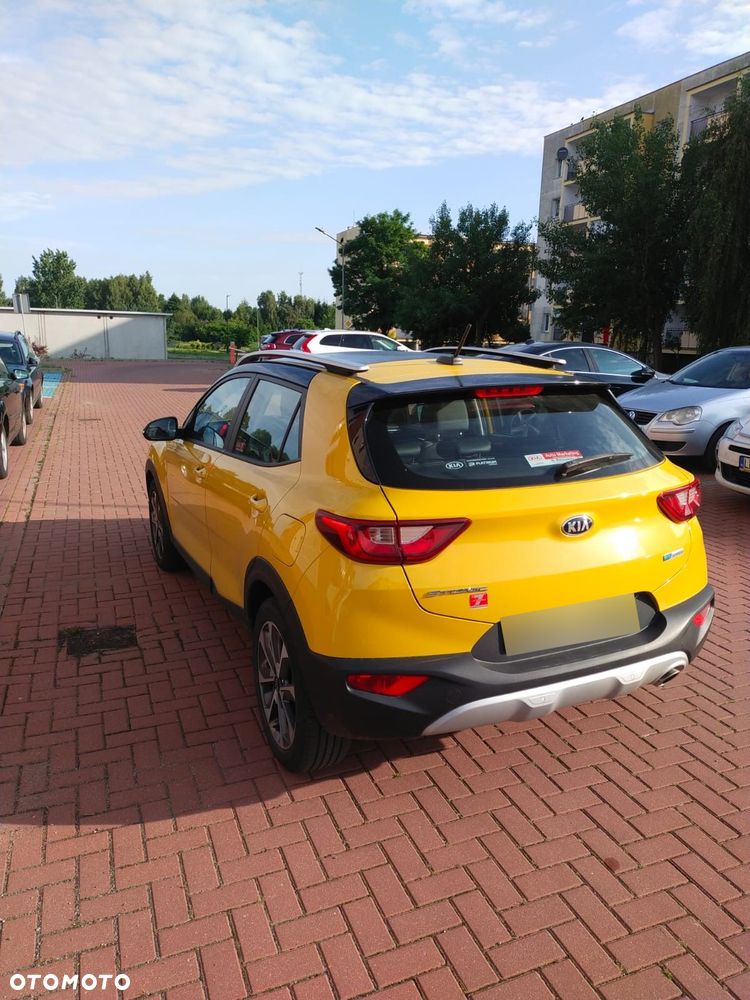 Kia Stonic 1.0 T-GDI MHEV L - 4