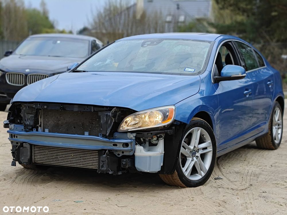 Volvo S60 2.5 T5 - 4