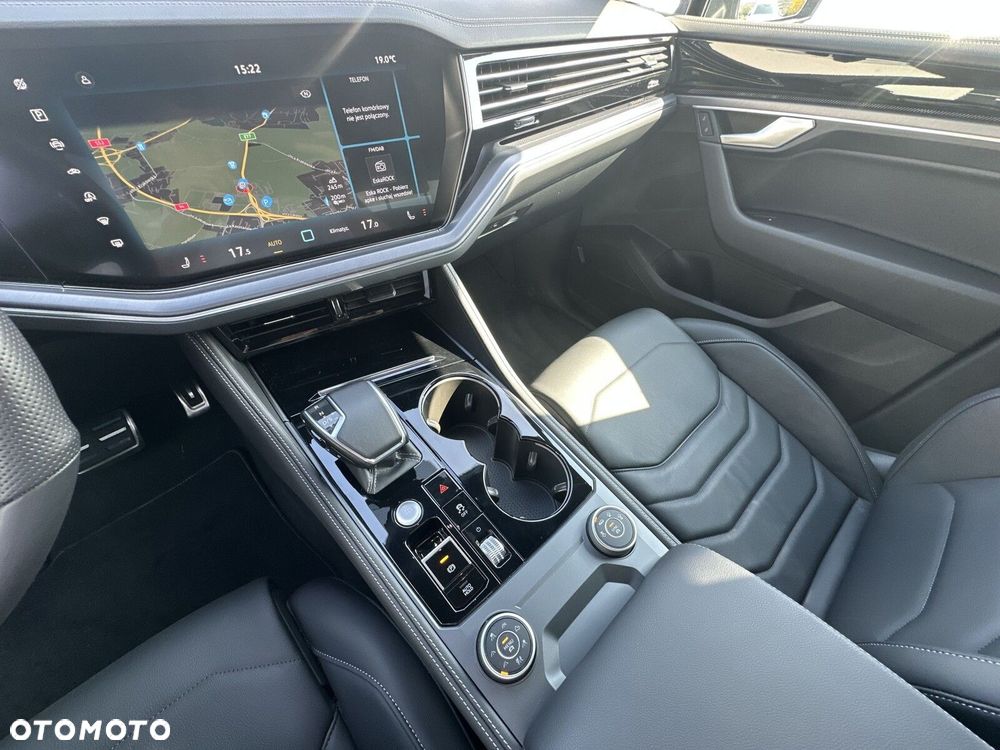 Volkswagen Touareg 3.0 V6 TDI 4Motion R-Line - 16