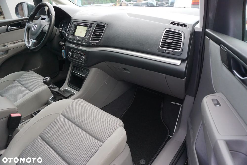 Volkswagen Sharan 2.0 TDI BlueMotion Technology Comfortline - 16