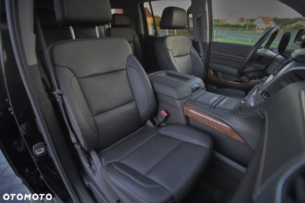 Chevrolet Suburban - 26