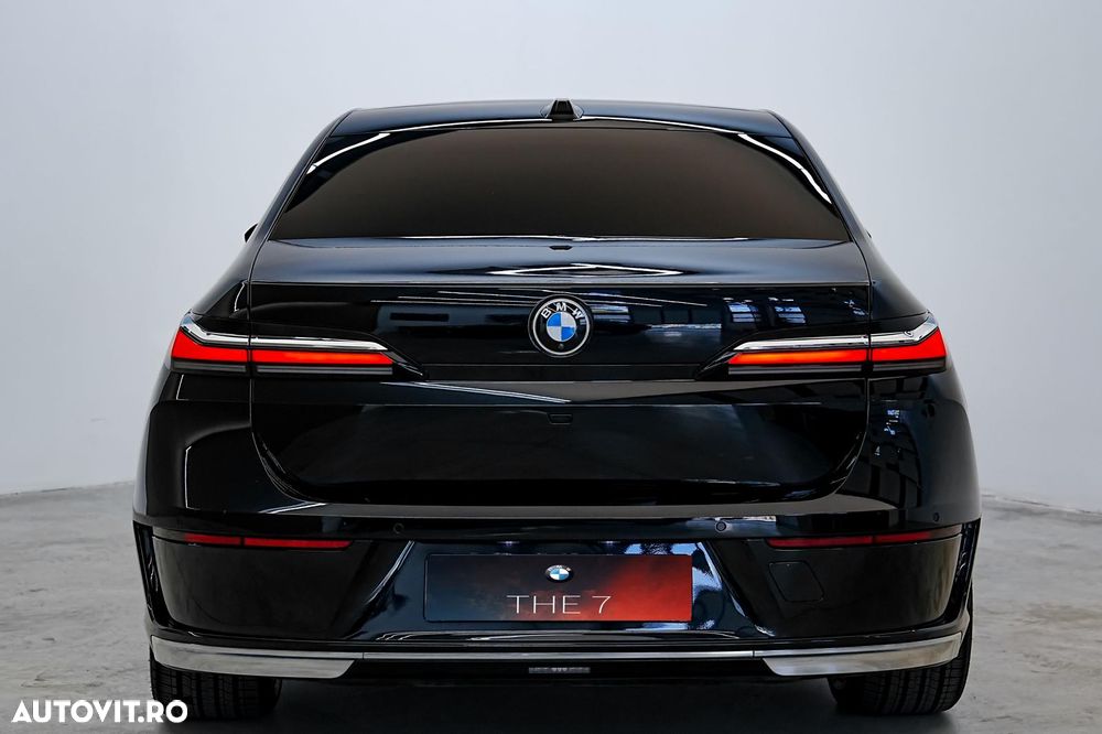 BMW Seria 7 - 10