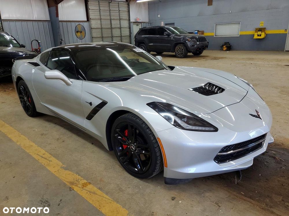 Chevrolet Corvette Stingray 2LT 6.2 V8 Automatik - 2