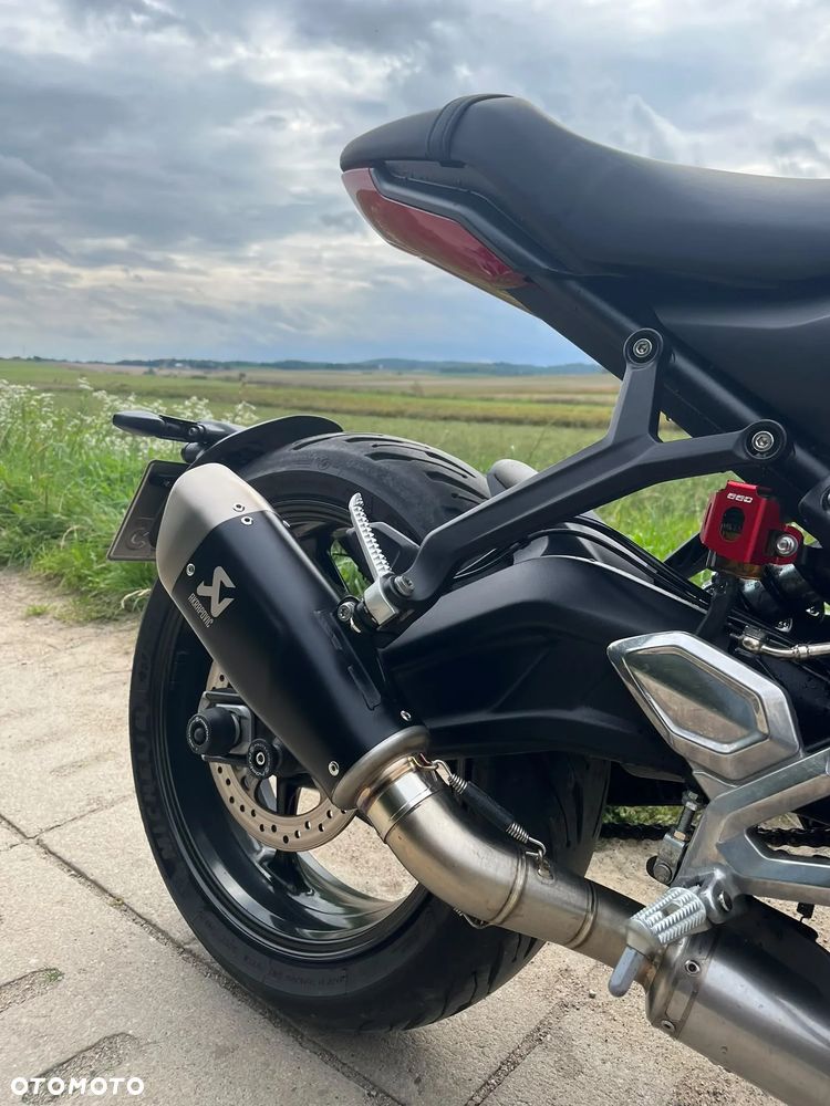 Triumph Trident - 4