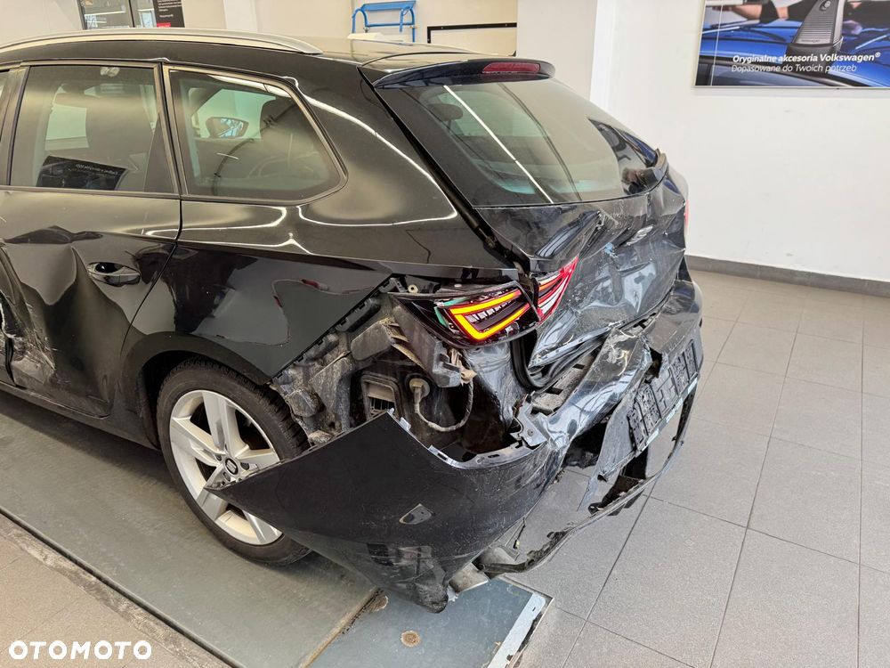 Seat Leon 2.0 TDI FR Black S&S - 4