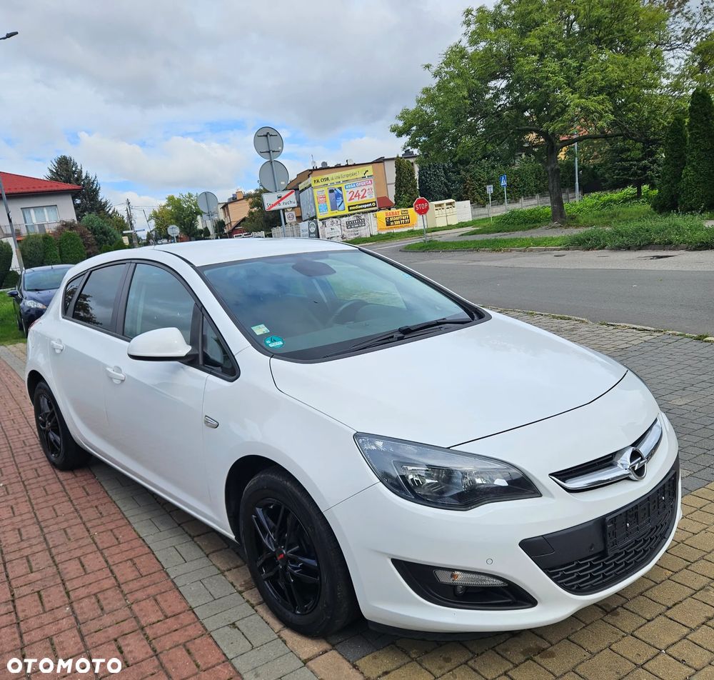Opel Astra IV 1.4 T Cosmo S&S EU6 - 2