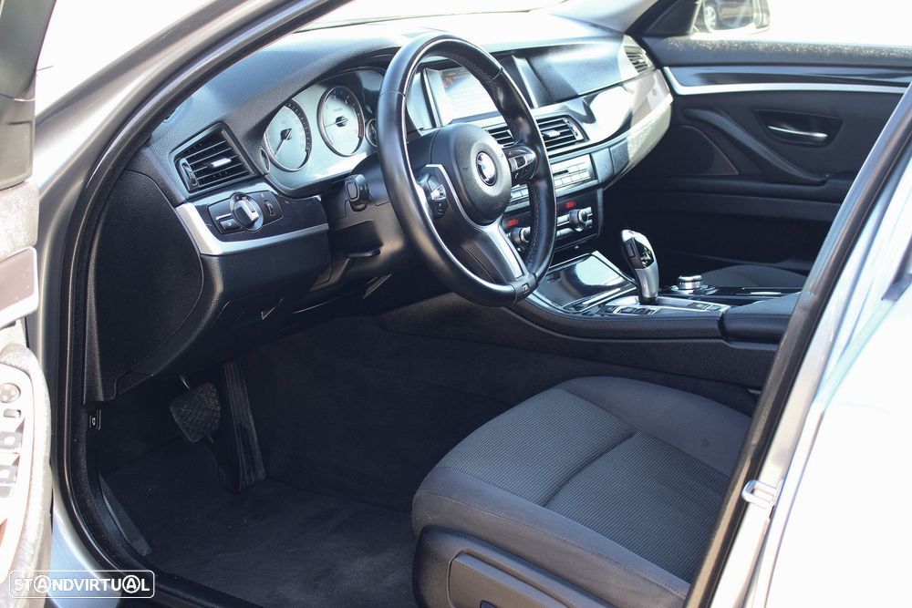 BMW 520 d Auto - 24