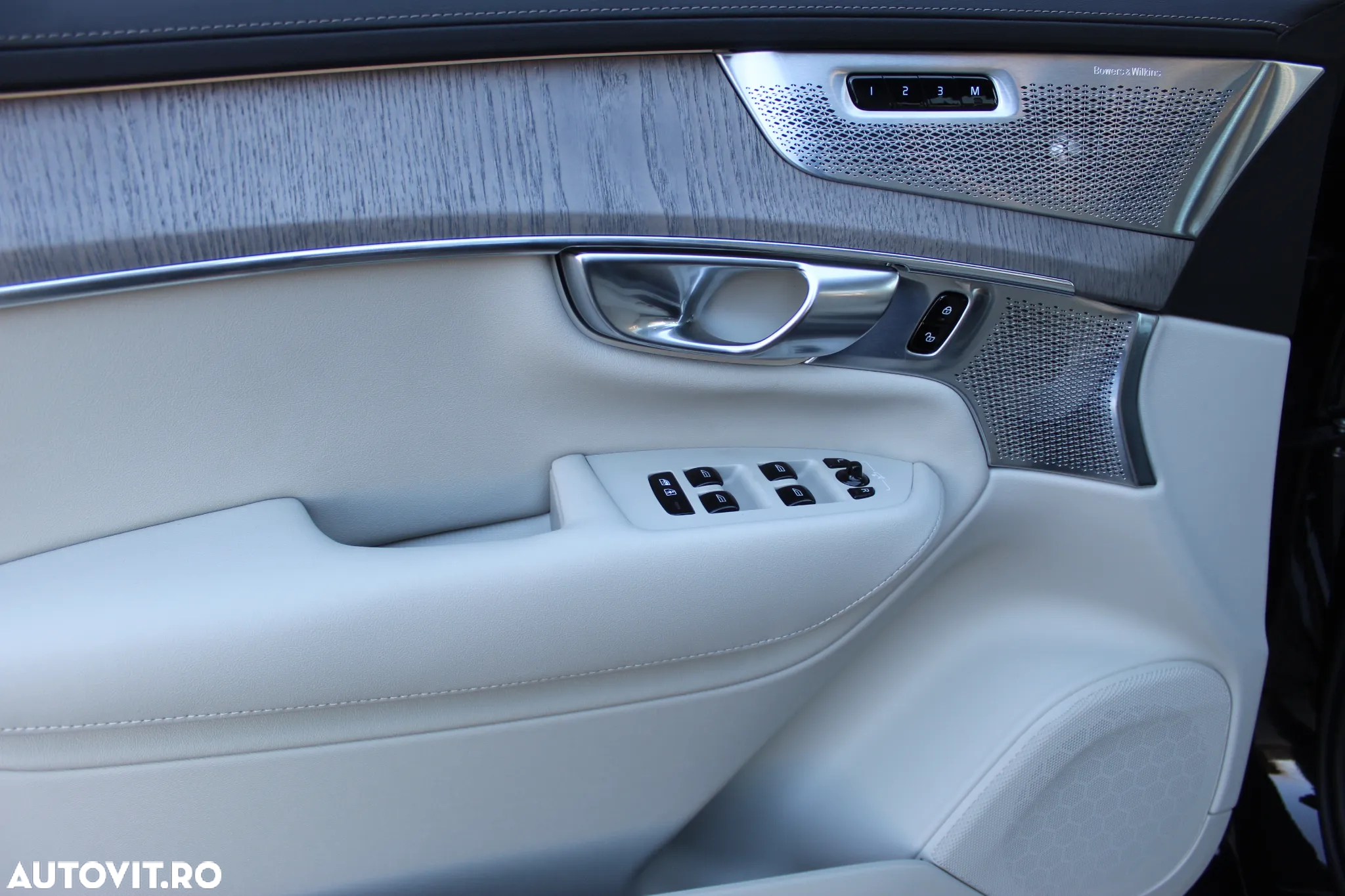 Volvo XC 90 T8 AWD PHEV Ultra Bright - 9