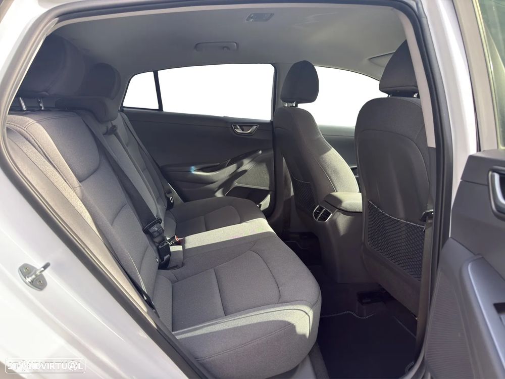 Hyundai Ioniq Business - 14