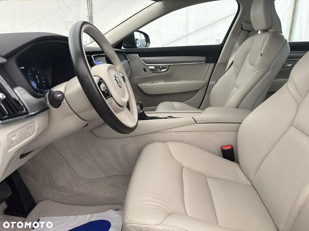 Volvo V90 - 13