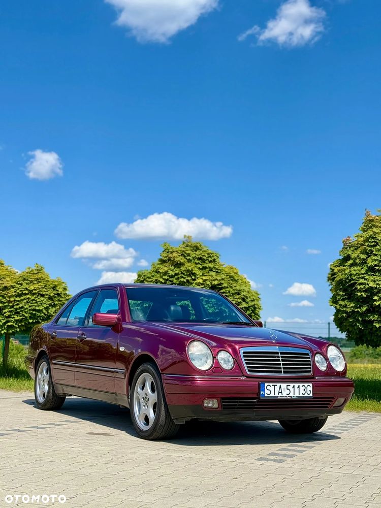 Mercedes-Benz Klasa E 320 4-Matic Avantgarde - 4