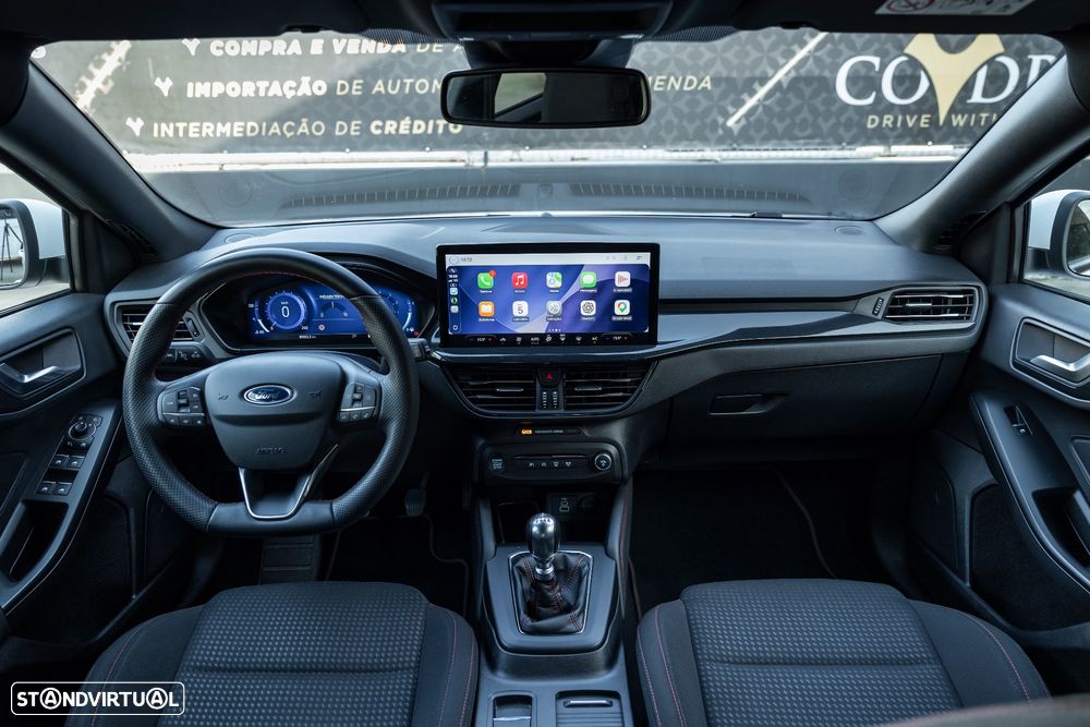 Ford Focus 1.0 EcoBoost MHEV ST-Line X - 6