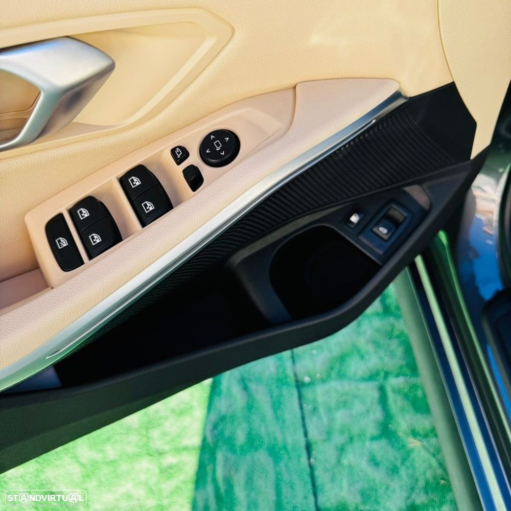 BMW 330 e Line Sport Auto - 18