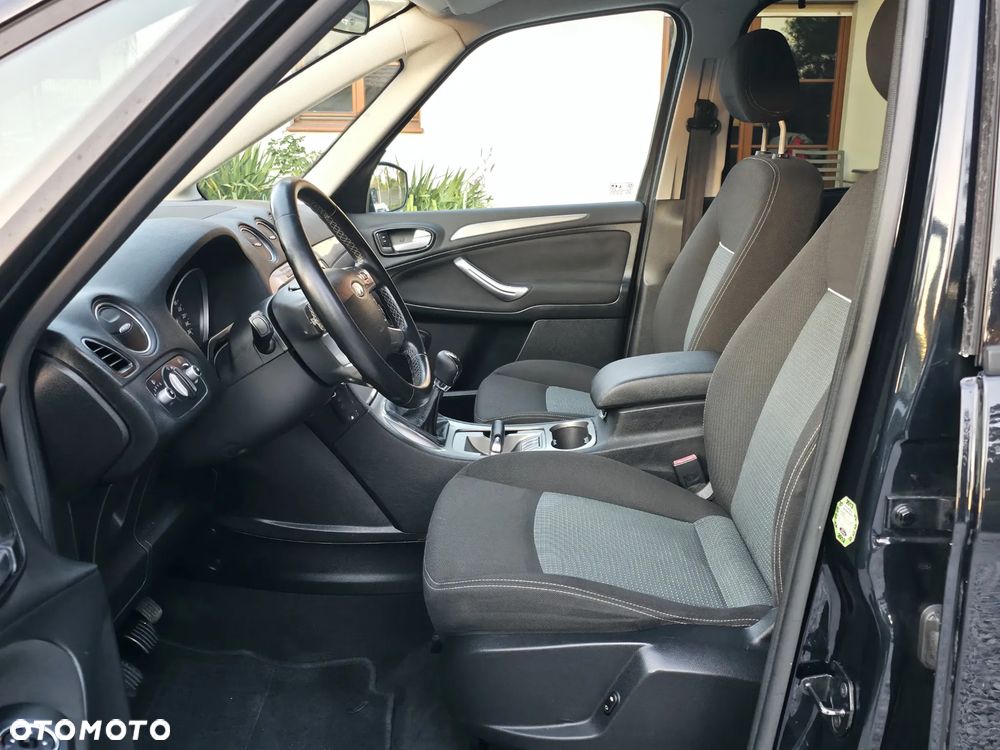 Ford Galaxy 2.0 Champions Edition - 10