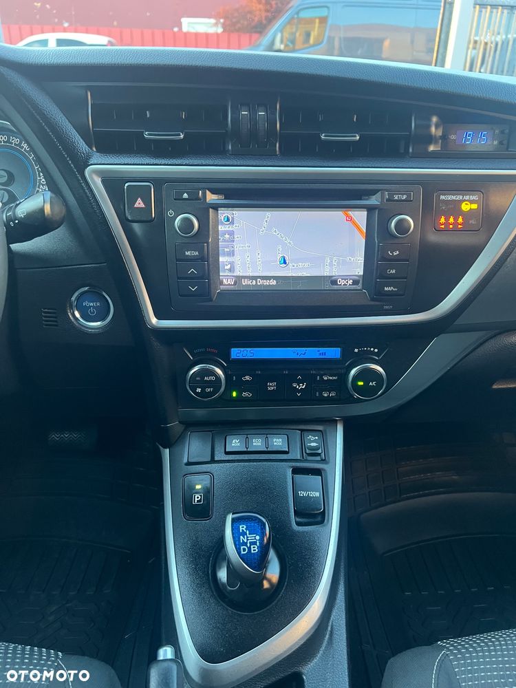 Toyota Auris - 23