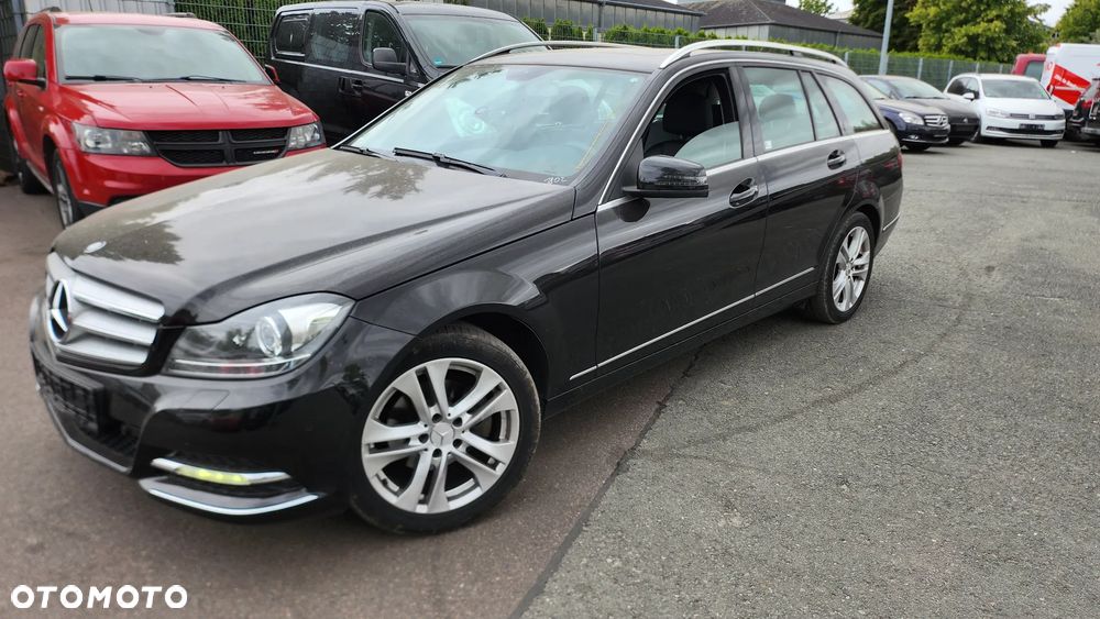 Mercedes-Benz Klasa C 180 (BlueEFFICIENCY) 7G-TRONIC Avantgarde - 27