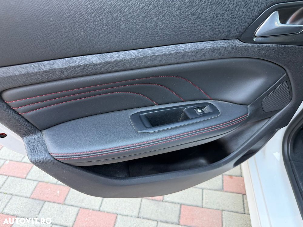 Peugeot 308 1.5L BlueHDI EAT8 GT - 34