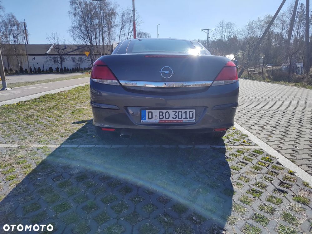 Opel Astra 1.6 Cosmo - 9