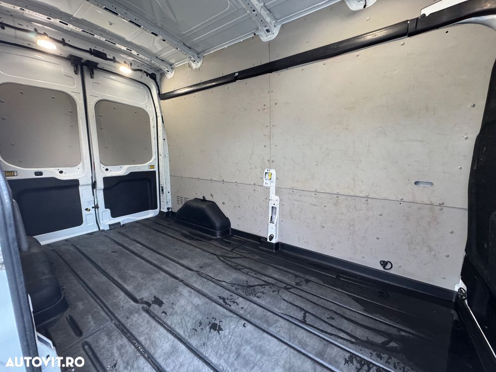 Ford Transit 330 2.0 EcoBlue 130 CP L3H2 Kombi FWD Trend - 21