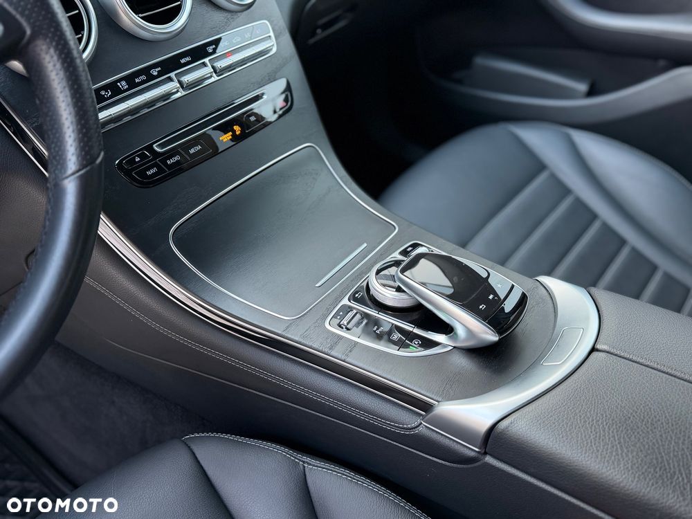 Mercedes-Benz GLC 250 4Matic 9G-TRONIC Exclusive - 15