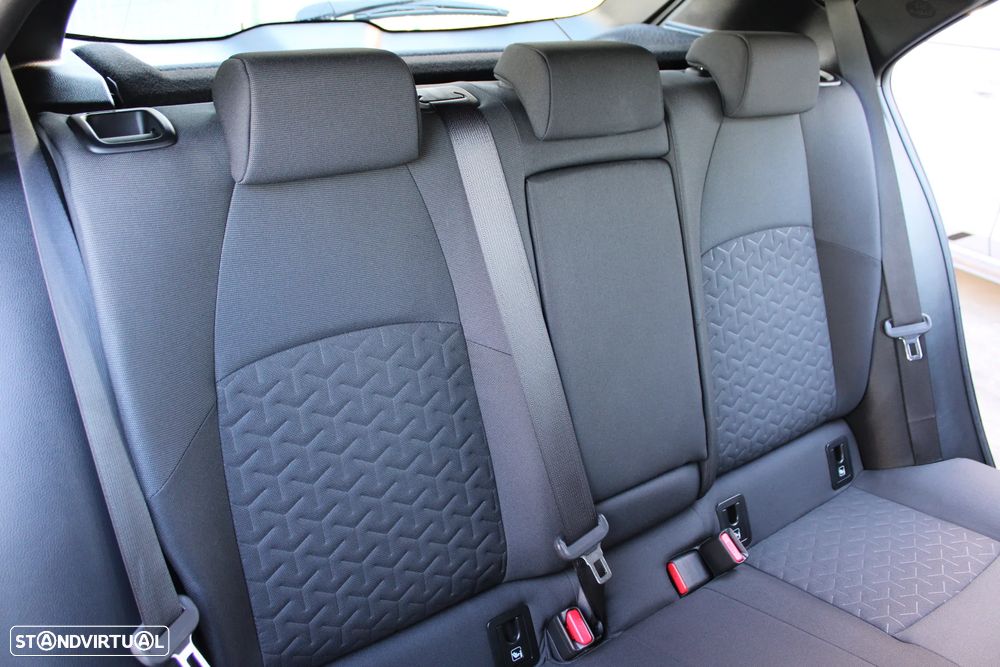 Toyota Corolla 1.8 Hybrid Exclusive - 46